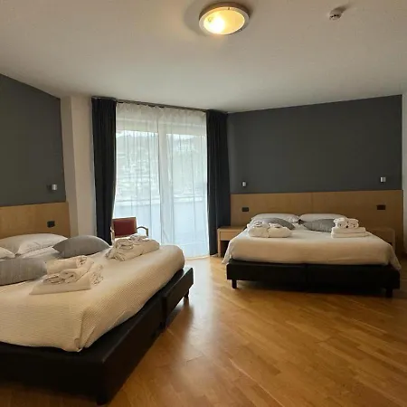 Oasi Wellness & Ξενοδοχείο Ρίβα ντελ Γκάρντα