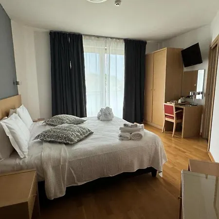 Oasi Wellness & 4* Ρίβα ντελ Γκάρντα